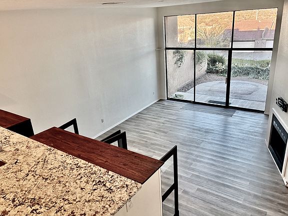 3rd image of 2700 Vista Grande Dr NW Unit 55