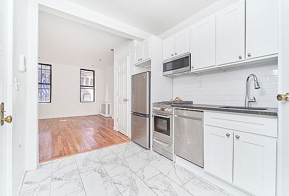 1st image of 326 E 74th St APT 9