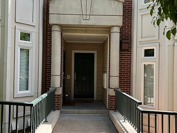 3rd image of 31 N Jackson St Unit G