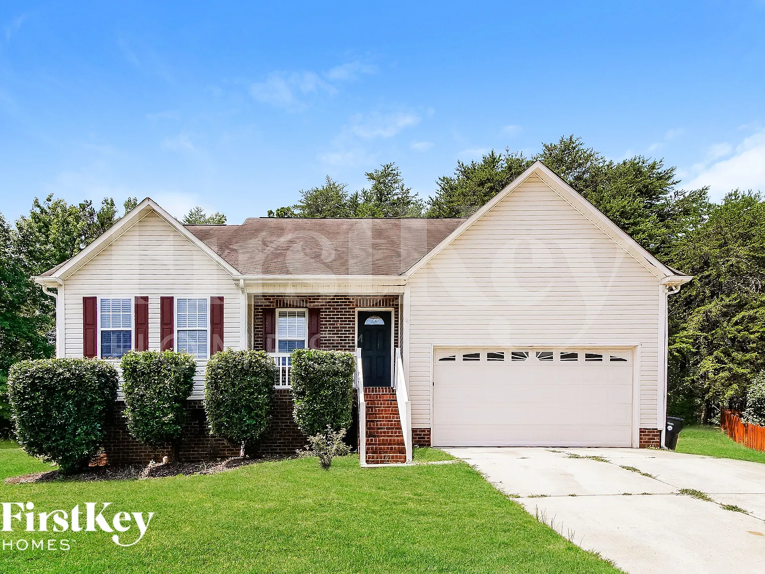 3 bed, 2.0 bath, 1946 sqft, $1,930 — Photo 1