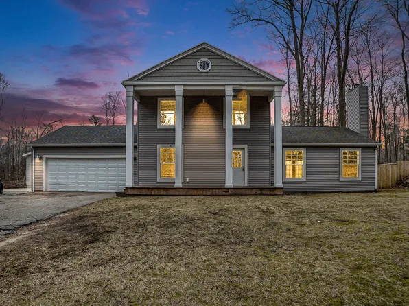 5926 Nestrom Rd, Whitehall, MI 49461