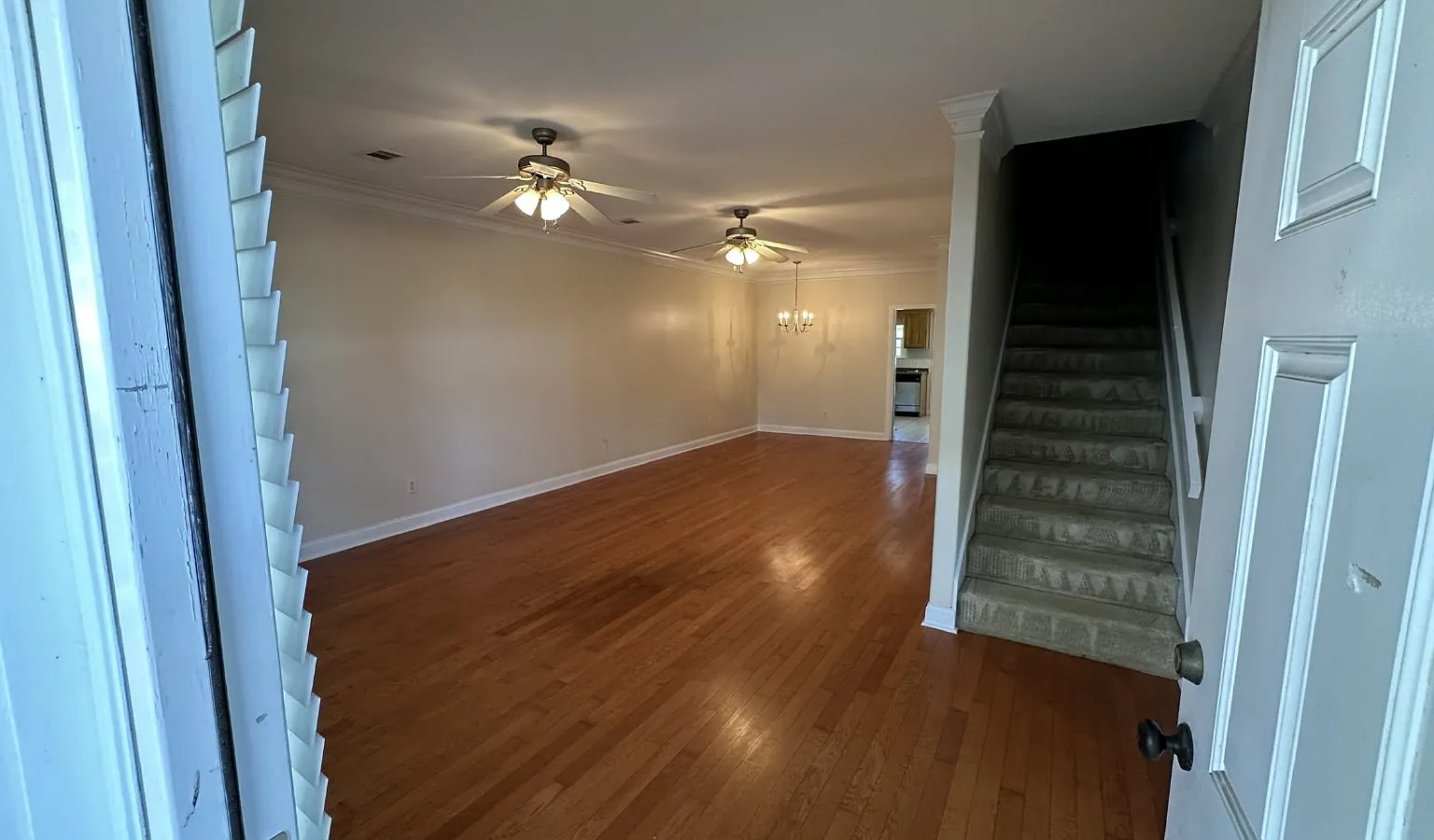 3 bed, 2.5 bath, 1674 sqft, $1,700 — Photo 3