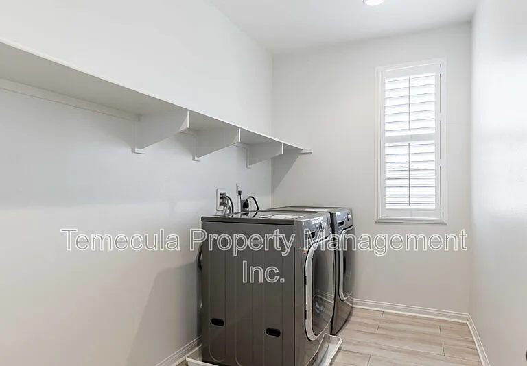 34065 Helenium St — Photo 15