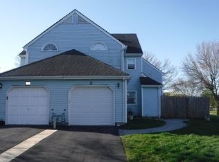 2 Harte Ct, Freehold, NJ 07728