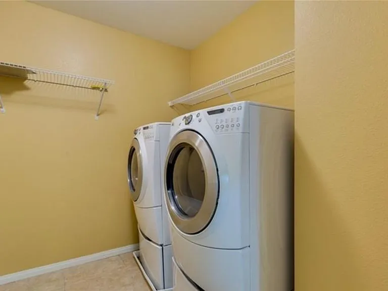 10725 Pearl River Ave — Photo 16