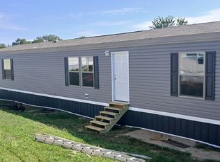 4 Evergreen Ct, Goodfield, IL 61742