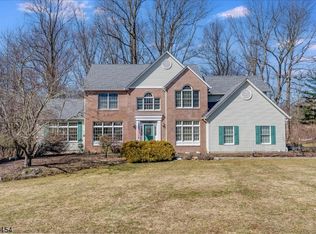 3 Portsmouth Ct, Hackettstown, NJ 07840