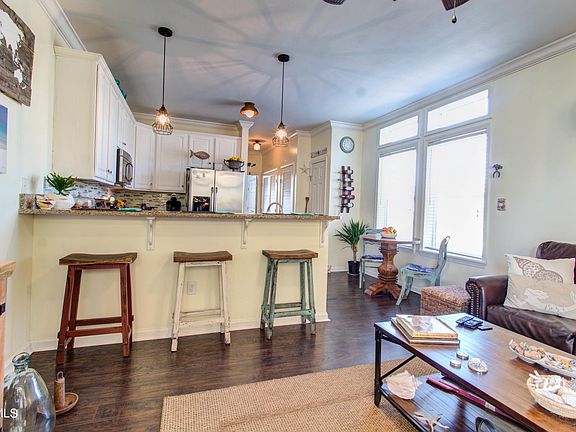 5th image of 1515 W Beach Blvd #116