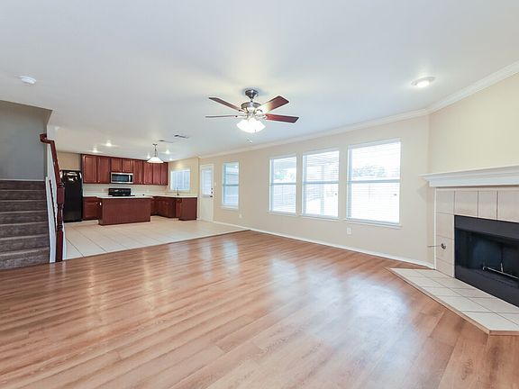 5th image of 715 Hickory Ln