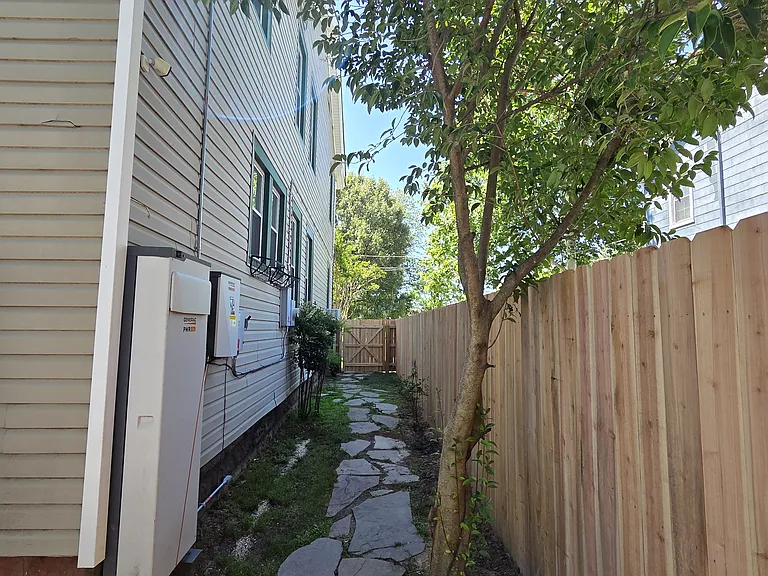 1522 Barron St — Photo 24