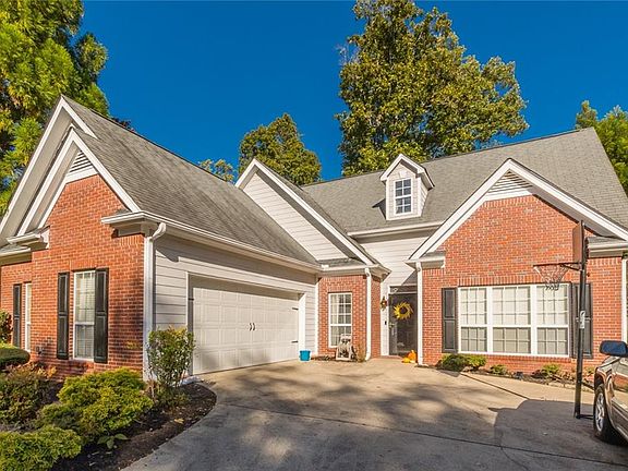 2nd image of 6725 Oakhurst Ct