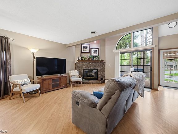 3rd image of 1323 Red Tail Hawk Ct Unit 3