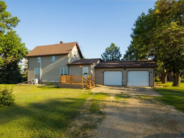 44891 280th St, Parker, SD 57053