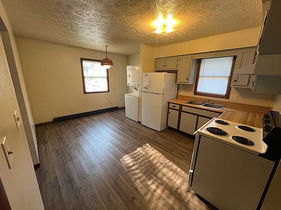 5th image of 479 Blaine Ave #477