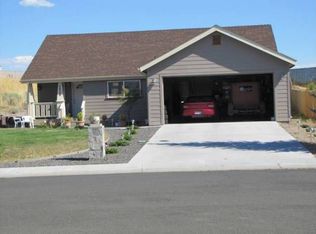 5667 Verdick Dr, Klamath Falls, OR 97603