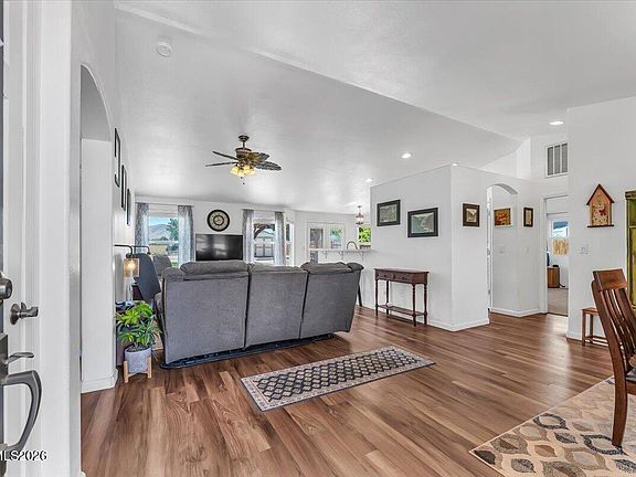 3rd image of 133 Shadow Mountain Dr