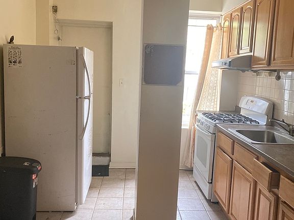 2nd image of 14-27 29th Ave #1