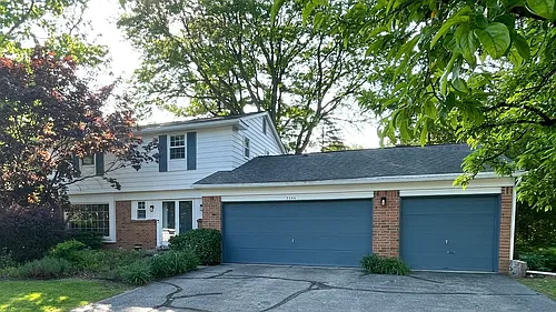 2366 Eaton Gate Rd Photo 1