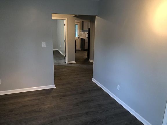 3rd image of 1905 Brainard Ave #2