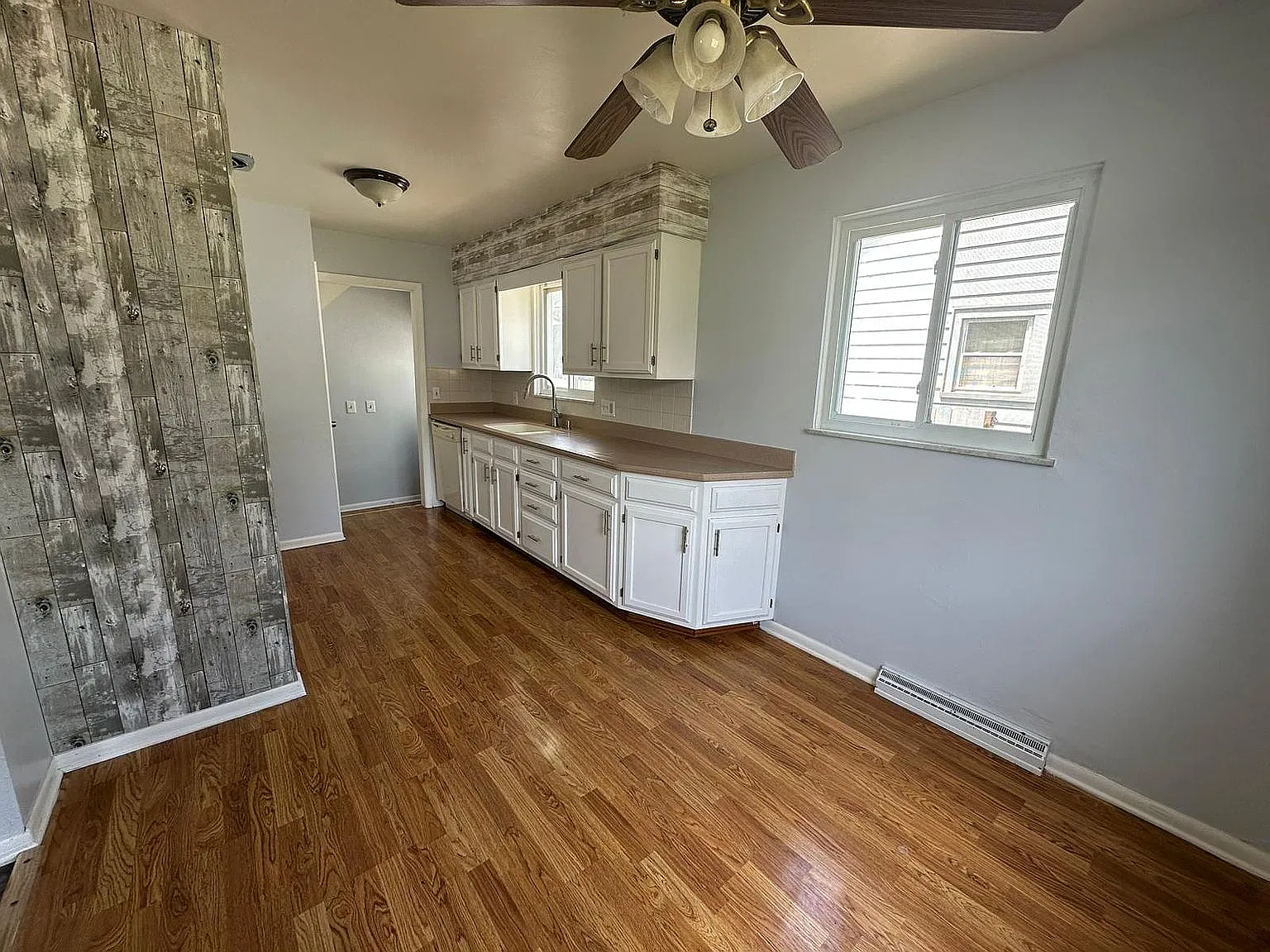 3 bed, 1216 sqft, $1,475 — Photo 3