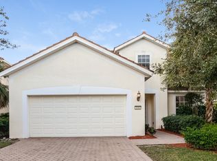 2014 Fairmont Ln, Naples, FL 34120