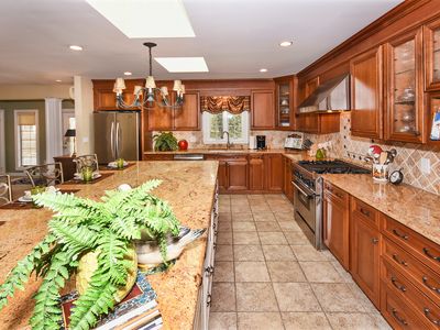 1A Mulberry Ln, Montvale, NJ, 07645