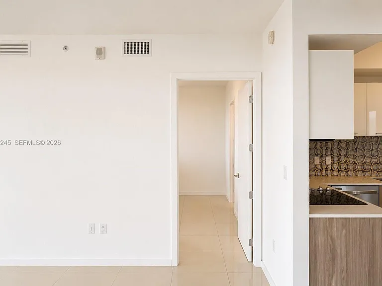 5300 Paseo Dr #1701 — Photo 21