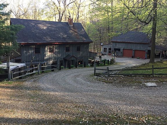 House and garage/carport
