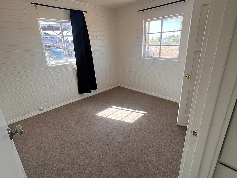 2743 S Norton Vis — Photo 8