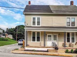 19 N Camp St, Windsor, PA 17366