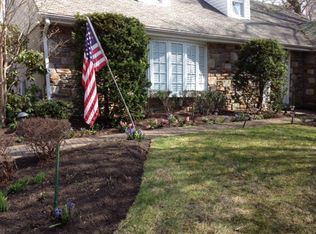 1221 Red Rambler Rd, Rydal, PA 19046