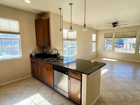 5th image of 4106 Brookside Mesa Vw
