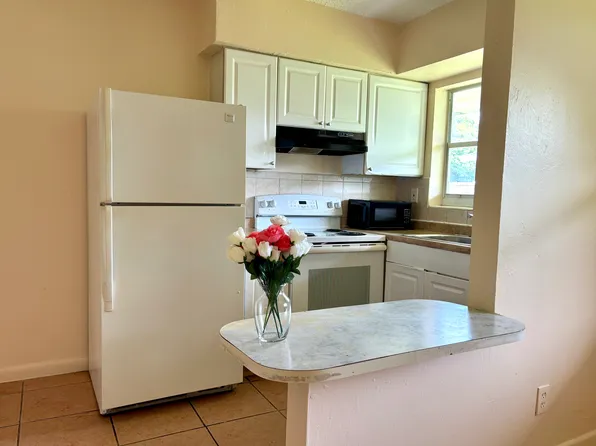 1026 NE 3rd Ave #2, Fort Lauderdale, FL 33311