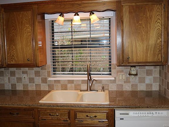 4th image of 5434 Claire Ct