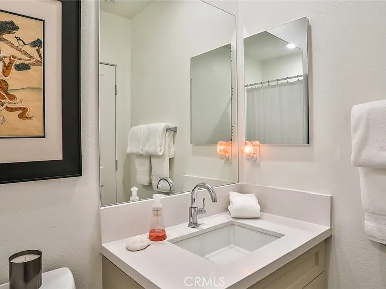 1207 Doheny Way — Photo 34
