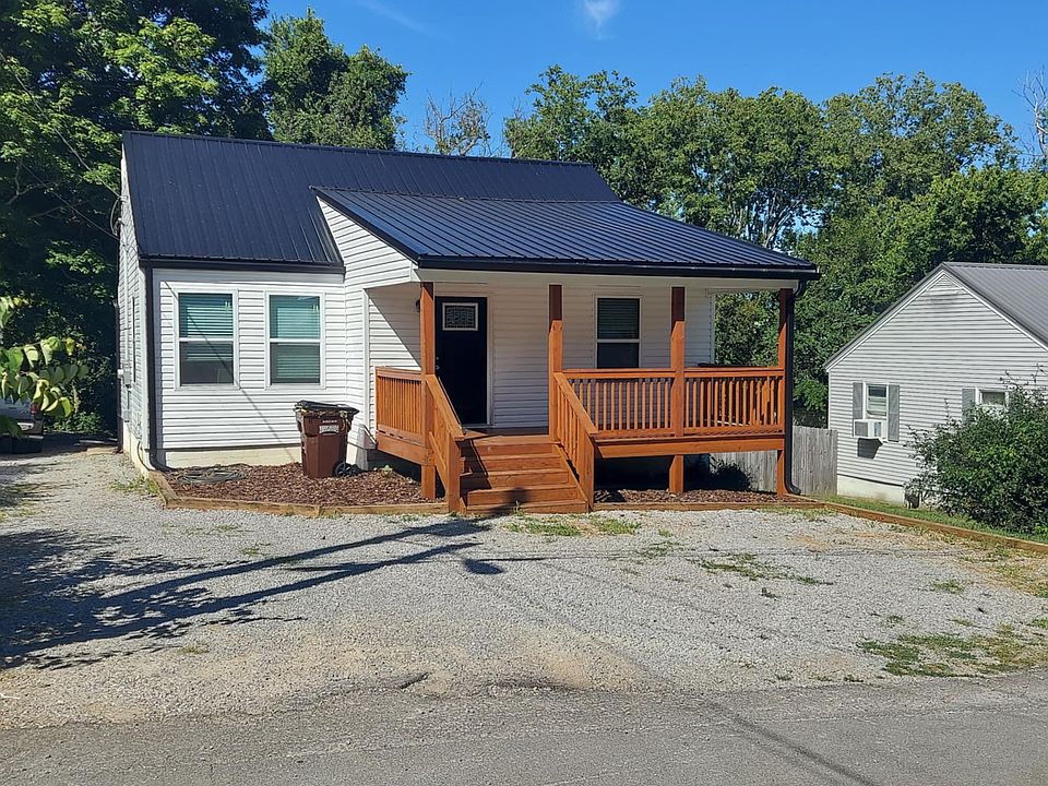 1st image of 104 Lowell Ave
