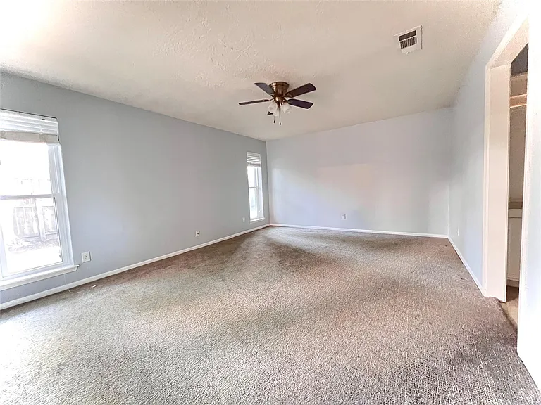 11407 Briar Rose Dr — Photo 19