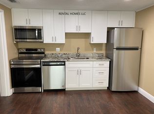 384 S Chaucer Ln, Lake Mary, FL 32746