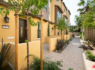 10829 W Riverton Ct, Los Angeles, CA 91602
