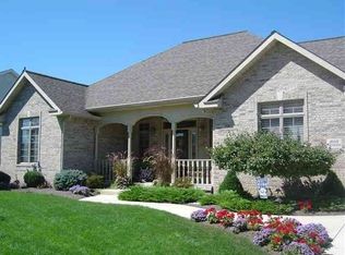 205 Wintergreen Dr, Yorktown, IN 47396