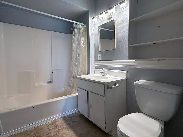 10850 Shiloh Rd #303 — Photo 2