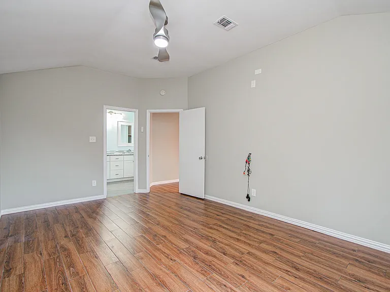 10546 Rippling Fields Dr — Photo 17