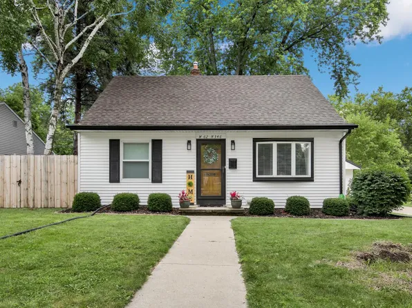 W62N346 Hanover AVENUE, Cedarburg, WI 53012