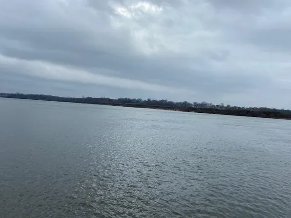 1040 Vista River Ln, Morris Chapel, TN 38361