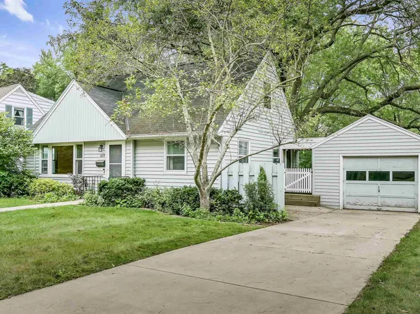 629 Piper Dr, Madison, WI 53711