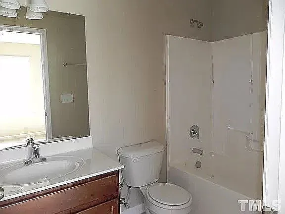 310 Dove Cottage Ln — Photo 4