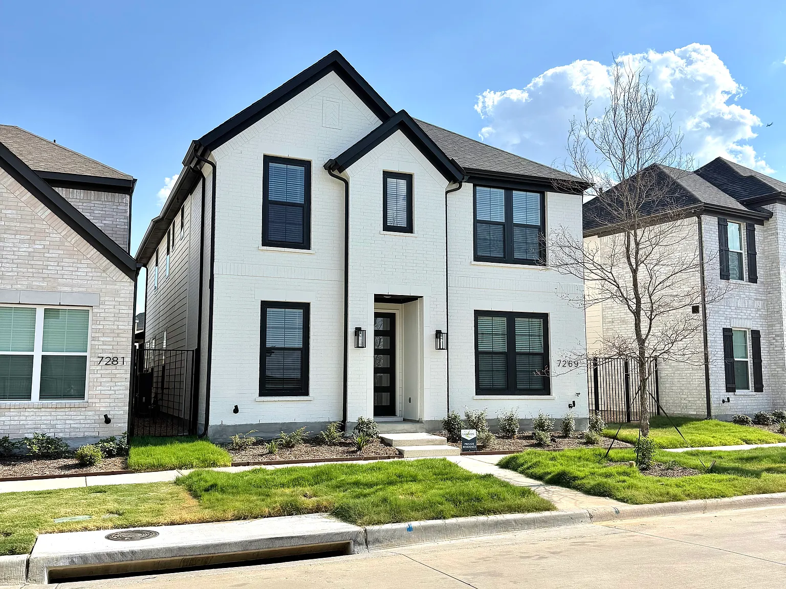 4 bed, 2530 sqft, $4,300 — Photo 1