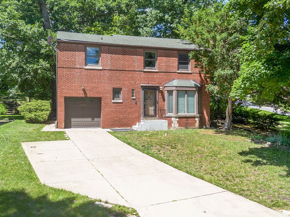 1st image of 10742 S Longwood Dr