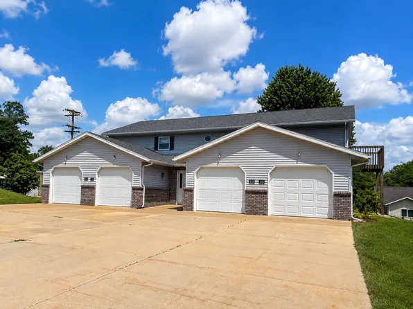116-122 Buechner Cir, Mount Horeb, WI 53572