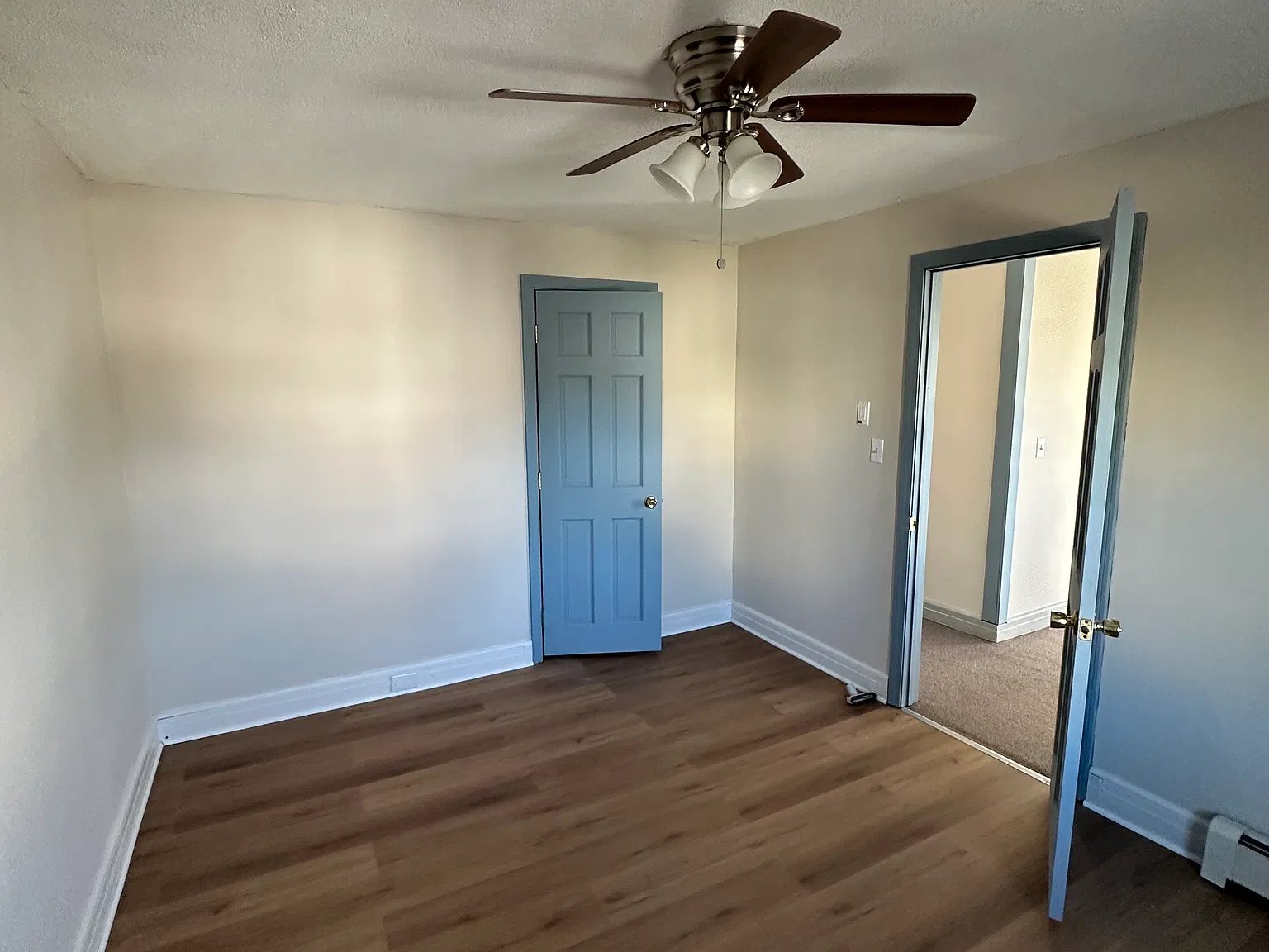 3 bed, 1200 sqft, $2,200 — Photo 3